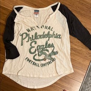 Eagles logo tee with notch neck